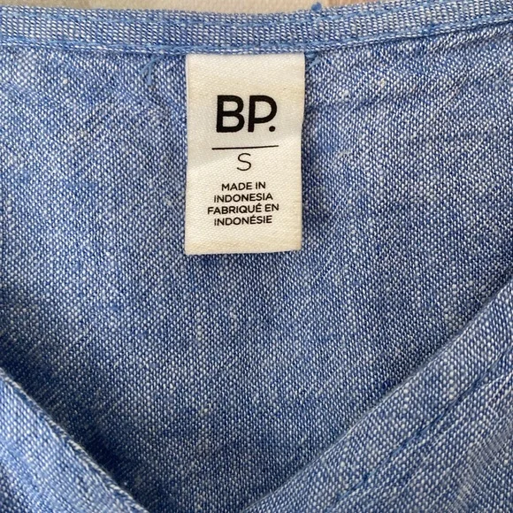 BP Linen Chambray Top - Picture 3 of 4